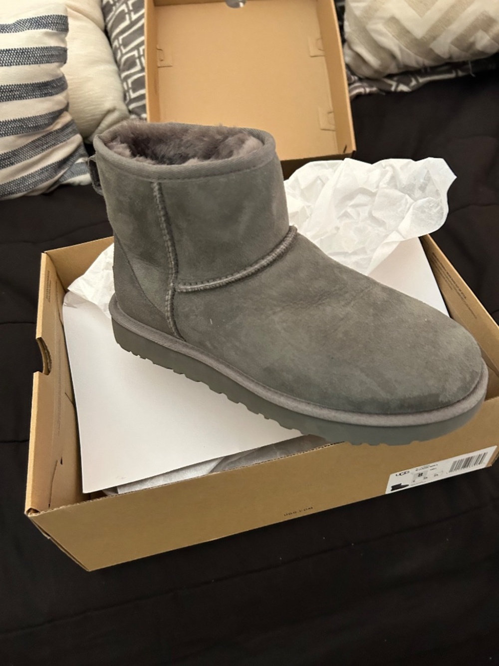 UGG Classic Mini - Picture 9 of 9